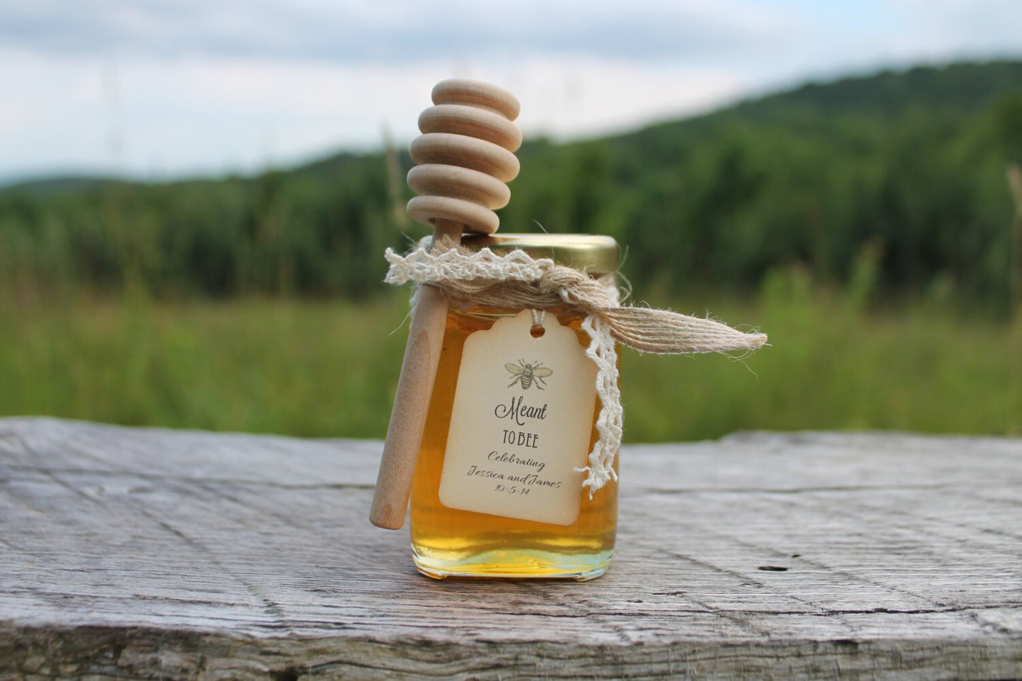 Honey Favor With Wooden Dipper and Custom Hangtag- VT Honey-Belle Savon Vermont
