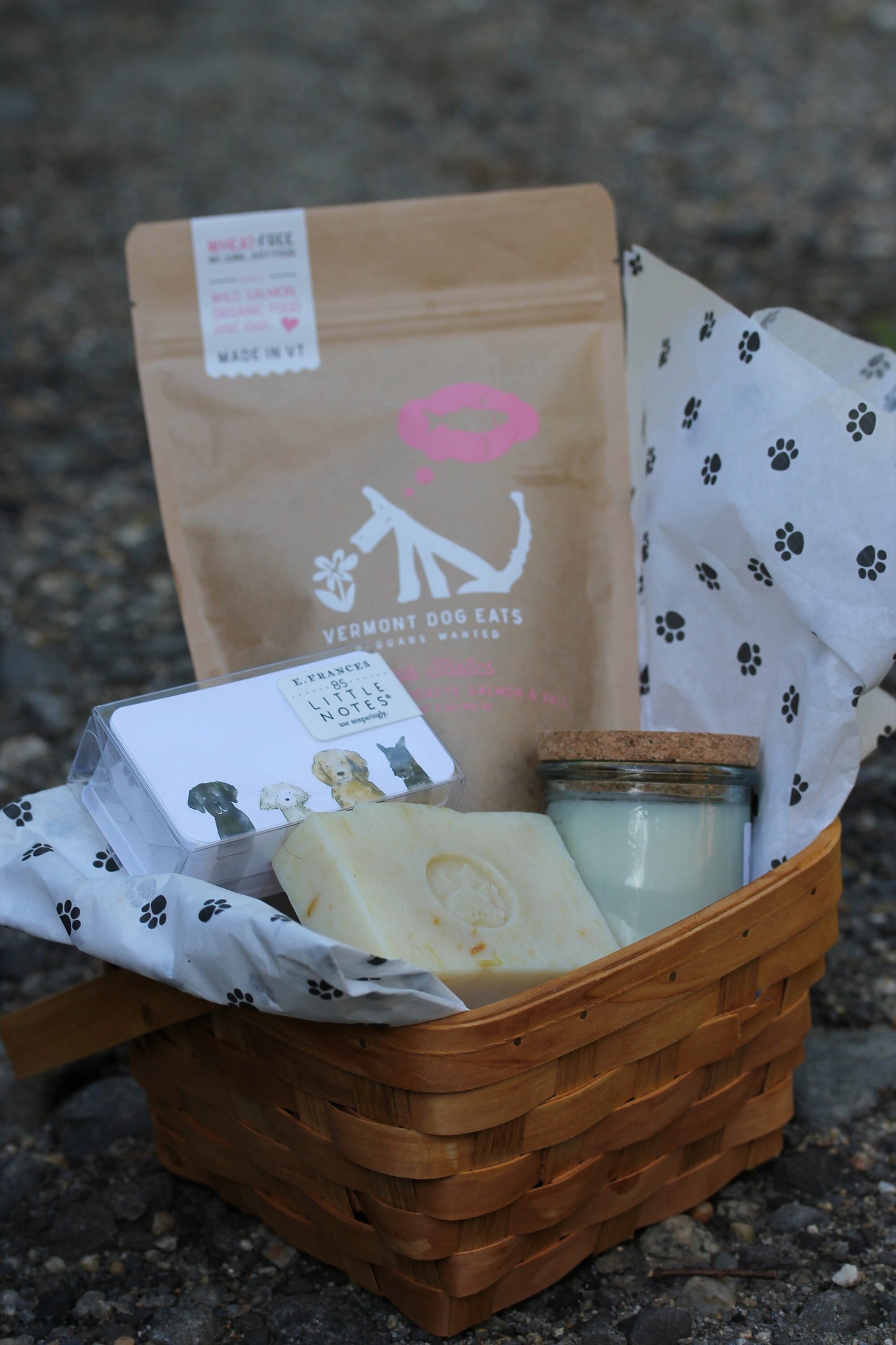 Love your Dog Gift Basket-Doggie Love Gift- New Puppy-Man's Best Friend -Customizable-Vermont Gift Basket-Belle Savon Vermont